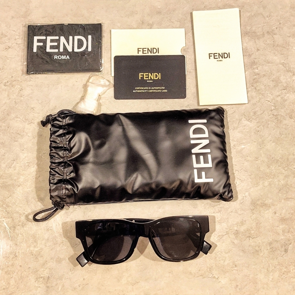 NEW FENDI O'LOCK FF CRYSTAL LOGO BLACK UNISEX SUNGLASSES FULL INCLUSION - Picture 9 of 15
